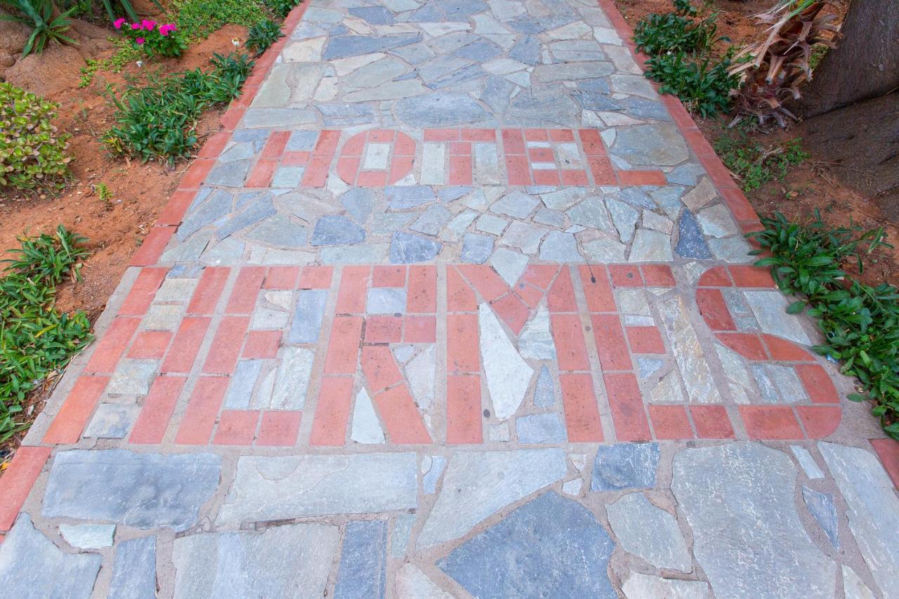 Hermes Daire Malia